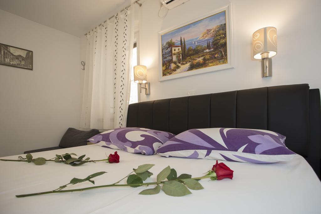 Guesthouse Aleto Split Exterior photo